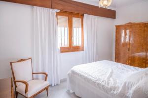 Authentic, Huge Terrace, Views, Garage - Casa Paseo de Las Flores