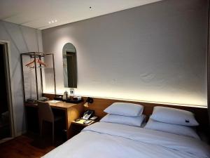 Lagobaum Hotel