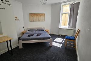 Lighthouse Hostel & Rooms