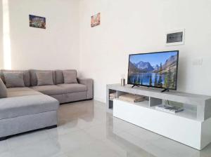 Arma Doré Luxury Suite Roma - Free Pool & Parking