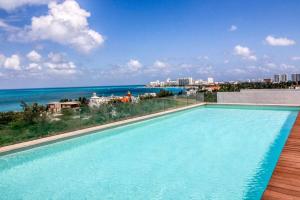 Excellent location in the hotel zone area
