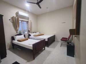 Chozha Palace Premium Rooms Ac