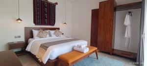 Gresh House Sayan