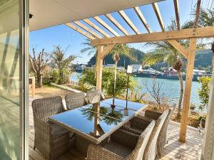 Waterfront Hideaway