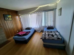 Central Vancouver Guest House - Airport & Downtown 15 Min, Free Parking