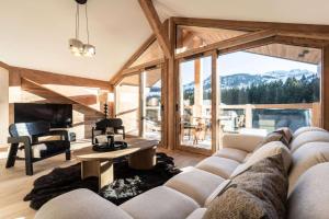 Luxury Penthouse Ski-in andout Panoramic View
