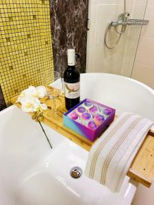 Azure North Staycation San Fernando by Omou Properties