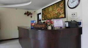 Ponburi Hotel