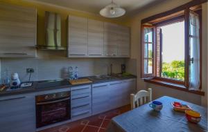 Awesome Home In Monte San Savino With Wifi