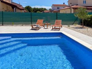 House Lavanda with pool