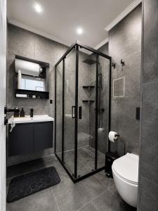 Bright & Stylish 1-Bedroom Apartment