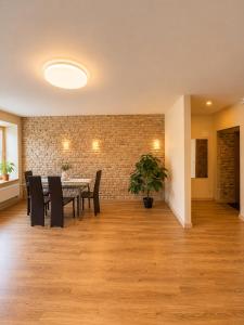 Apartment 8B