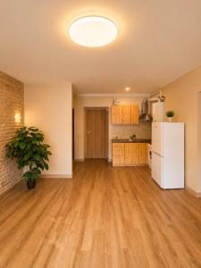 Apartment 8B
