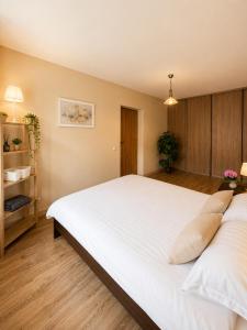 Apartment 8B
