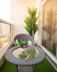 Luxurious 1BHK with Balcony Garden & City View