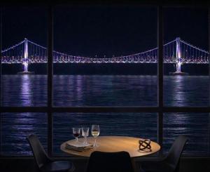 린 Stay, 광안비치, 감성숙소, 광안대교뷰, TVING