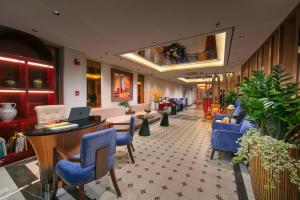 MAY DE VILLE Prestige Hotel