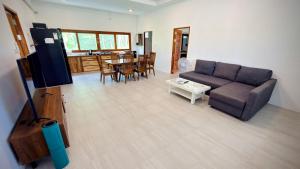 Woodland Hide Away