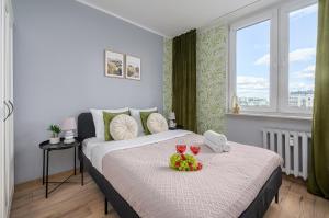Lumina I 4-room Apart with Parking & Balcony