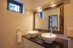 Villa Chloe Private Pool Villa Rawai 2BR Near Nai Harn