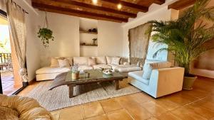 Casa en Cala Vadella con piscina y vistas al mar