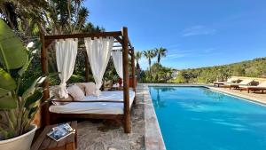 Casa en Cala Vadella con piscina y vistas al mar