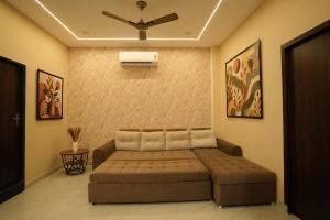 The Luxe Living