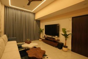 The Luxe Living