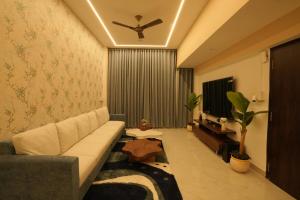 The Luxe Living