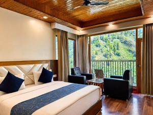 The crown vista by naina