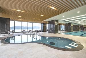 The Pora Suites
