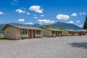 Yellowstone Valley Lodge, an Ascend Collection Hotel