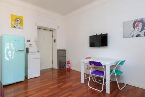 Xenia Milano - 2 room apt in Via Perugino 16