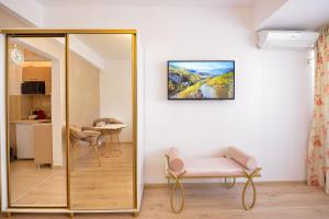 Tres Chic Studio Elegant Retreat on Calea Victoriei City Center