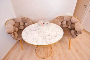 Tres Chic Studio Elegant Retreat on Calea Victoriei City Center