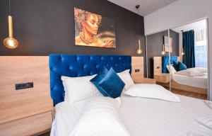 Eva Apartment - Romana Square