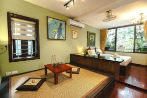 AN CHI HOME - Heart of Hanoi, Vibrant Apartment