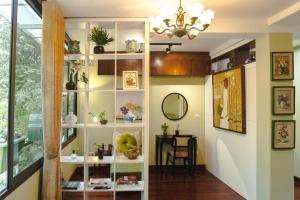 AN CHI HOME - Heart of Hanoi, Vibrant Apartment