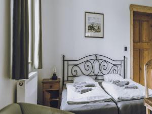 1-Bed Flat near Forest & River