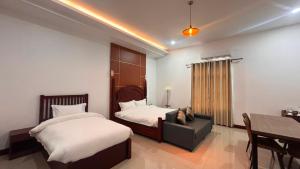 Wood Castle Hotel Vientiane