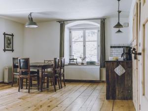 2 bedroom mansion in Janowice Wielkie