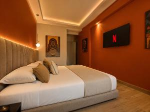 Cosy Stay in Heart of Marrakech with PS5 and Cinéma