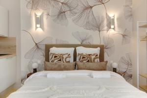 Bright and cozy air-conditioned studio