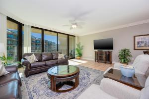 Phoenix on the Bay 1315 condo