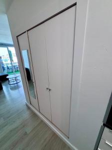 MODERN GREEN PARK STUDIO - Pool View & Terrace