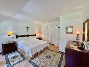 Vilamoura Vintage Villa With Pool by Homing