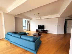 Luxurious Condo with City View at Olympic Residence