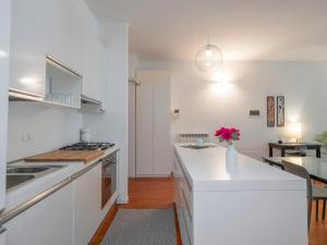 Xenia Milano - 2 rooms apt in Via Mecenate 84 - 8