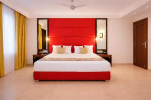 Crestmont Admire Hotel