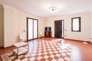-Vista mare- WiFi AC giardino e posto auto